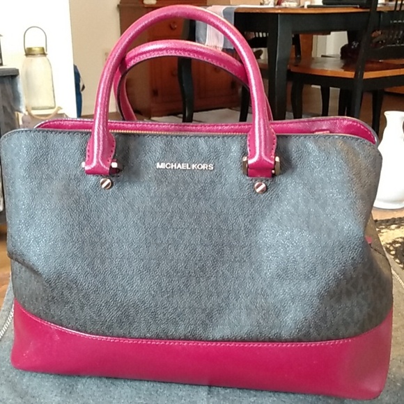 Michael Kors Savannah Large Satchel - Picture 1 of 16